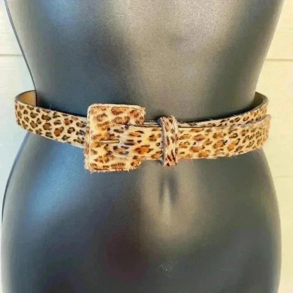 Amiee Lynn women’s leopard print belt size Medium squared buckle preloved - Picture 1 of 8